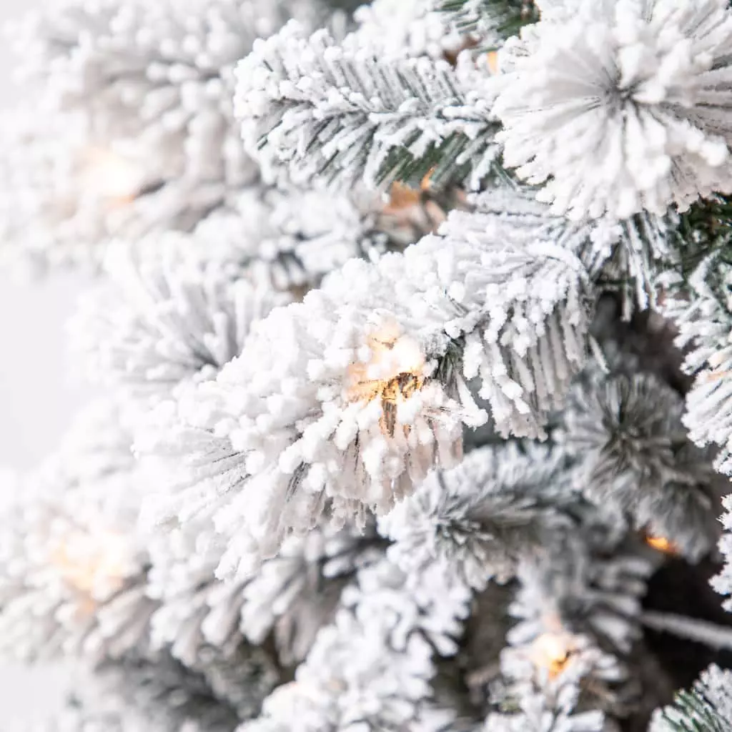 Best Pirce 💯 7.5ft. Pre-Lit Vermont Pine Flocked Artificial Christmas Tree, Clear Lights by Ashland® 🥰 6 Best Pirce 💯 7.5ft. Pre-Lit Vermont Pine Flocked Artificial Christmas Tree, Clear Lights by Ashland® 🥰 - Image 4