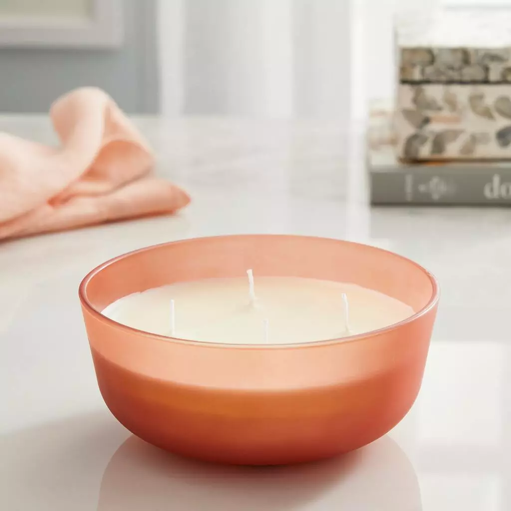 Brand new ๐ 18.7oz. Peony & Rose Candle by Ashland® โ๏ธ 7 Brand new ๐ 18.7oz. Peony & Rose Candle by Ashland® โ๏ธ - Image 5