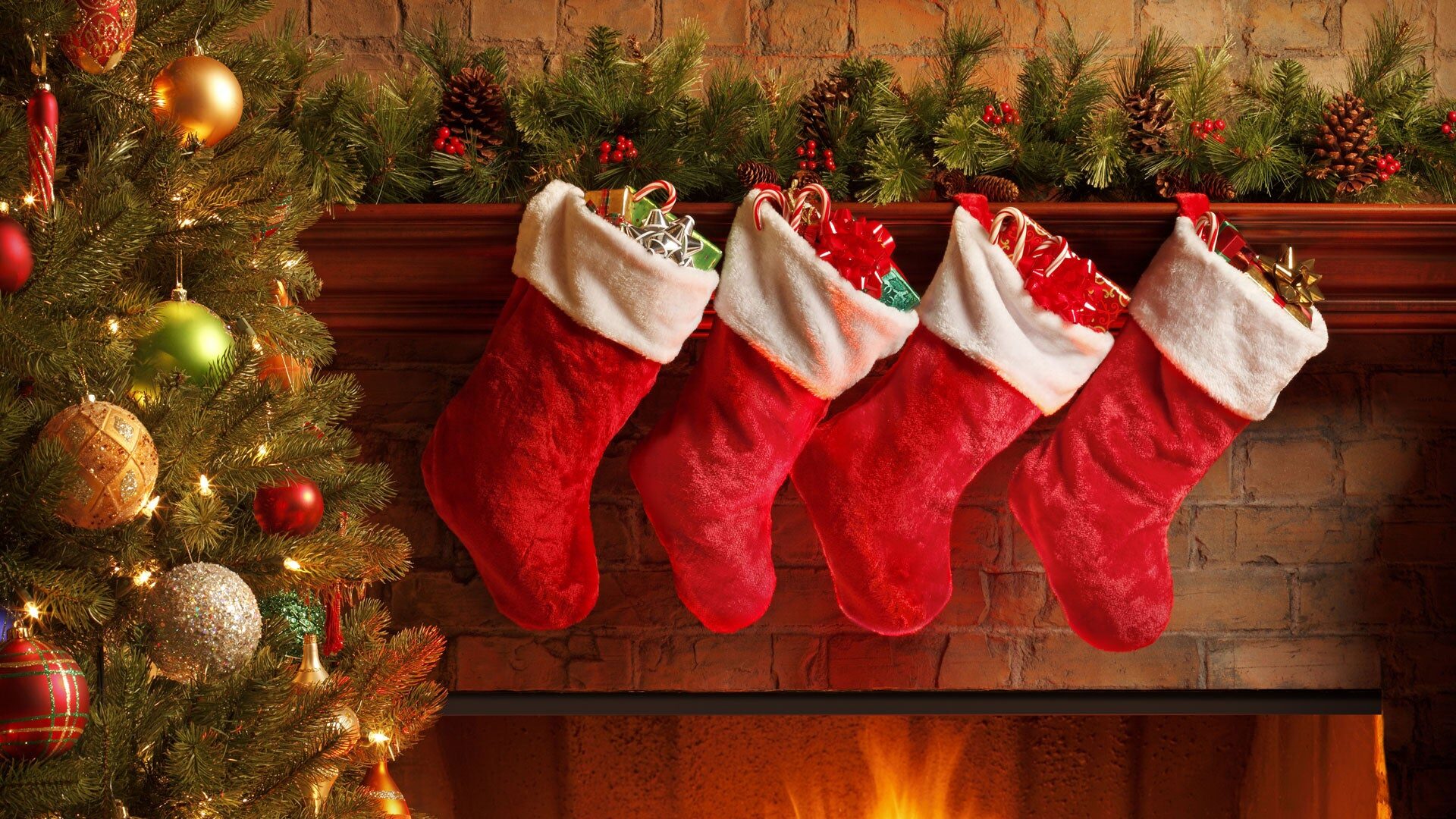 Ashland Online Store -Ashland Online Store christmas gettyimages 184652817 e1756981267467